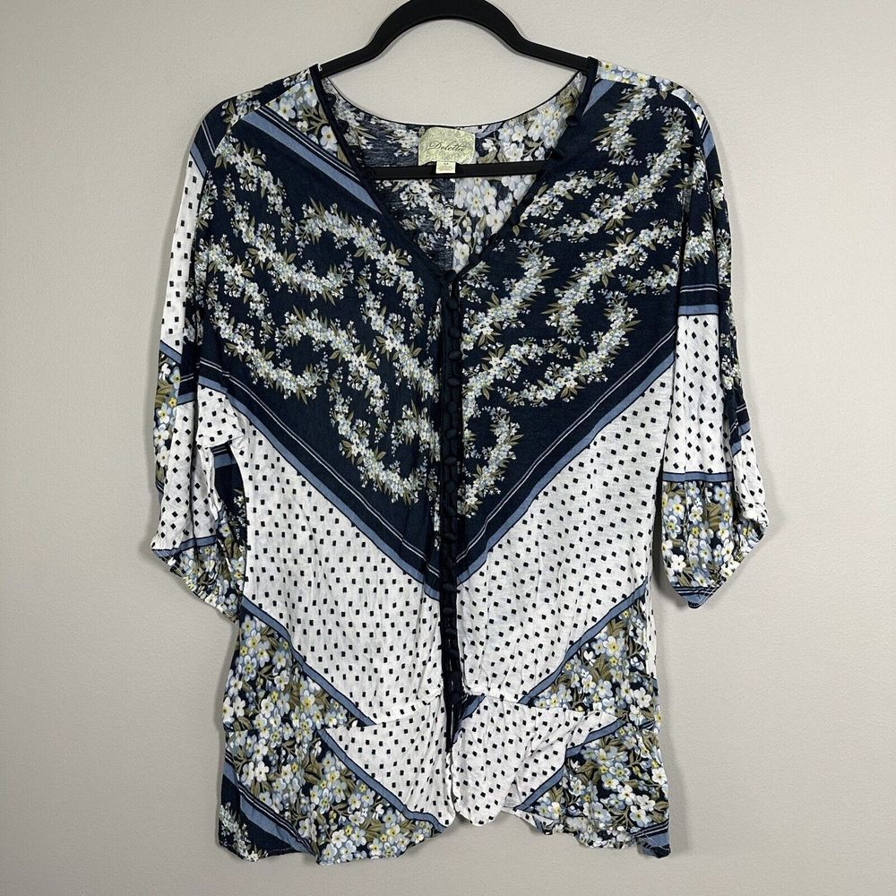 Deletta Medium Navy Blue White Floral Button Front Half Sleeve‎ Top